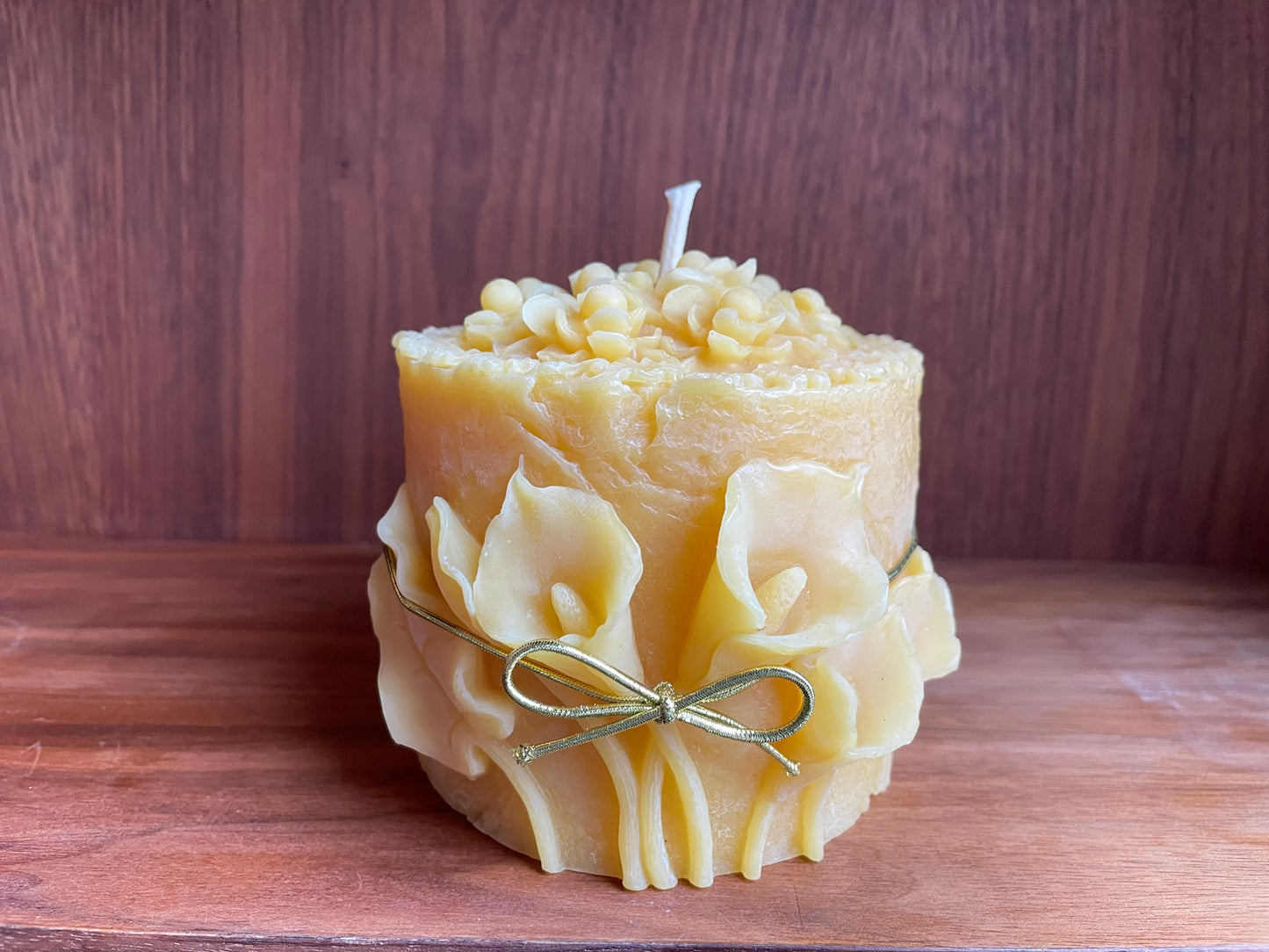 lower-Cake-Pure-Beeswax-Candle