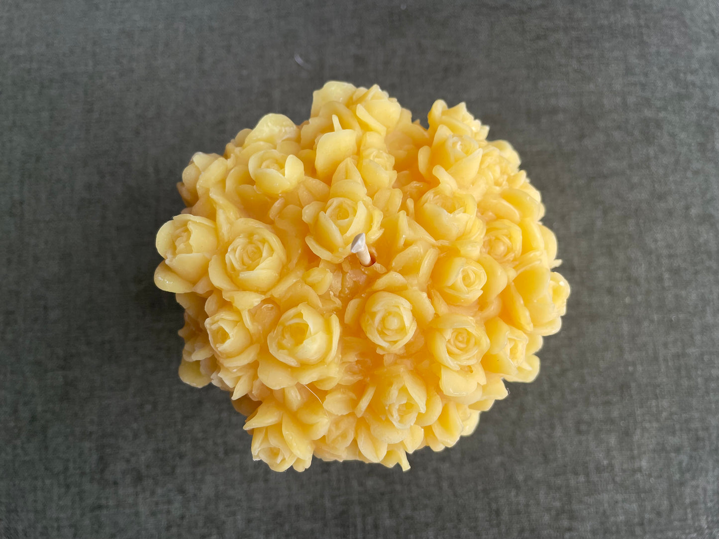 Rose Bouquet- 100% Pure Beeswax Candle